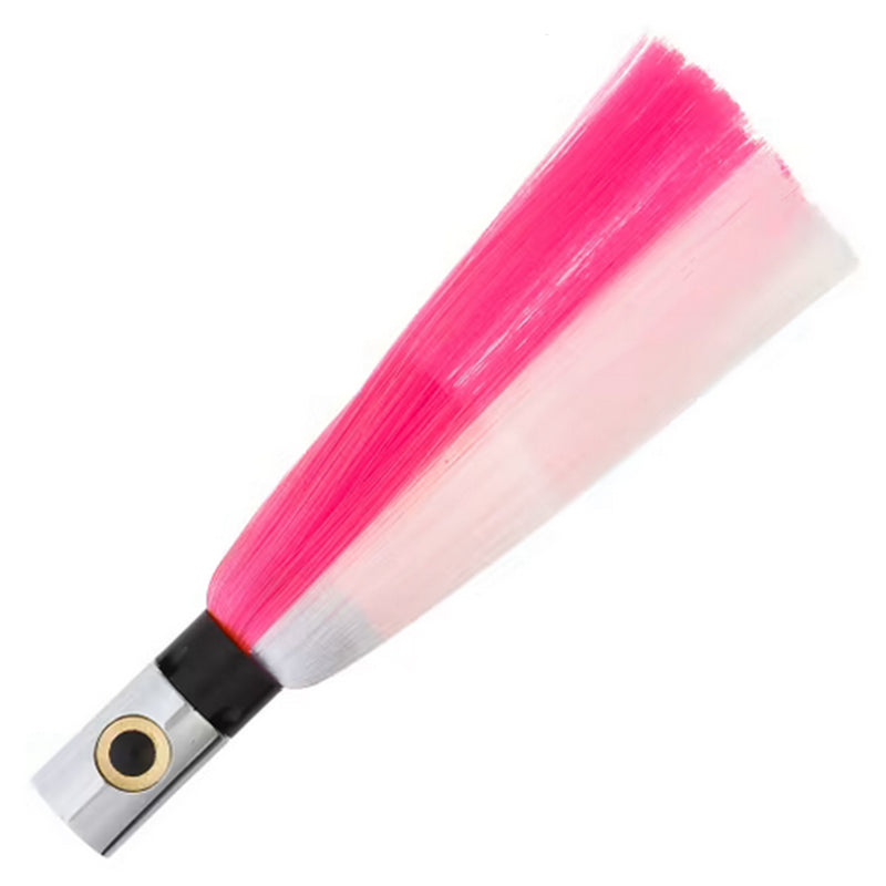 Iland Lures Mistress